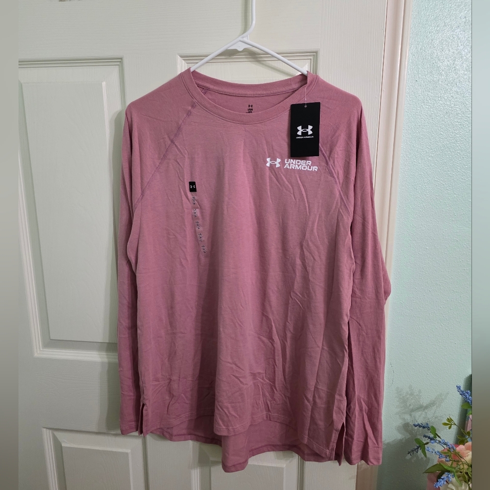 Under Armour Women's Pink Long Sleeve Top